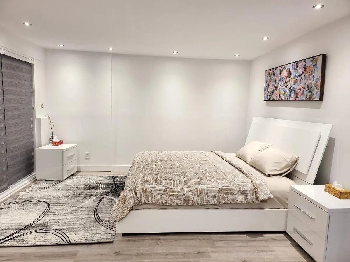 4 Bedrooms Beautiful Townhouse Montréal Canada