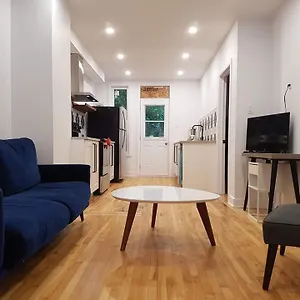 Check-in 1pm To 11pm Ii B Montréal