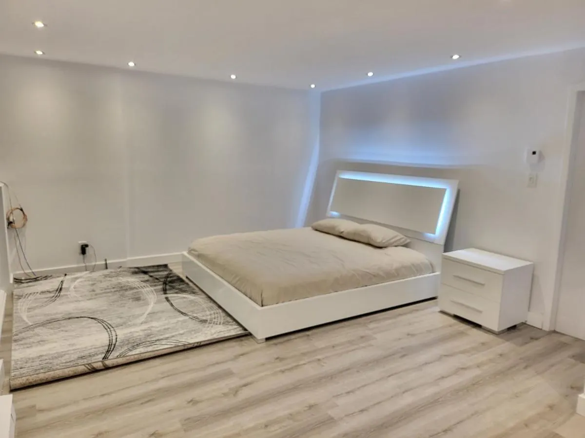 4 Bedrooms Beautiful Townhouse Montreal